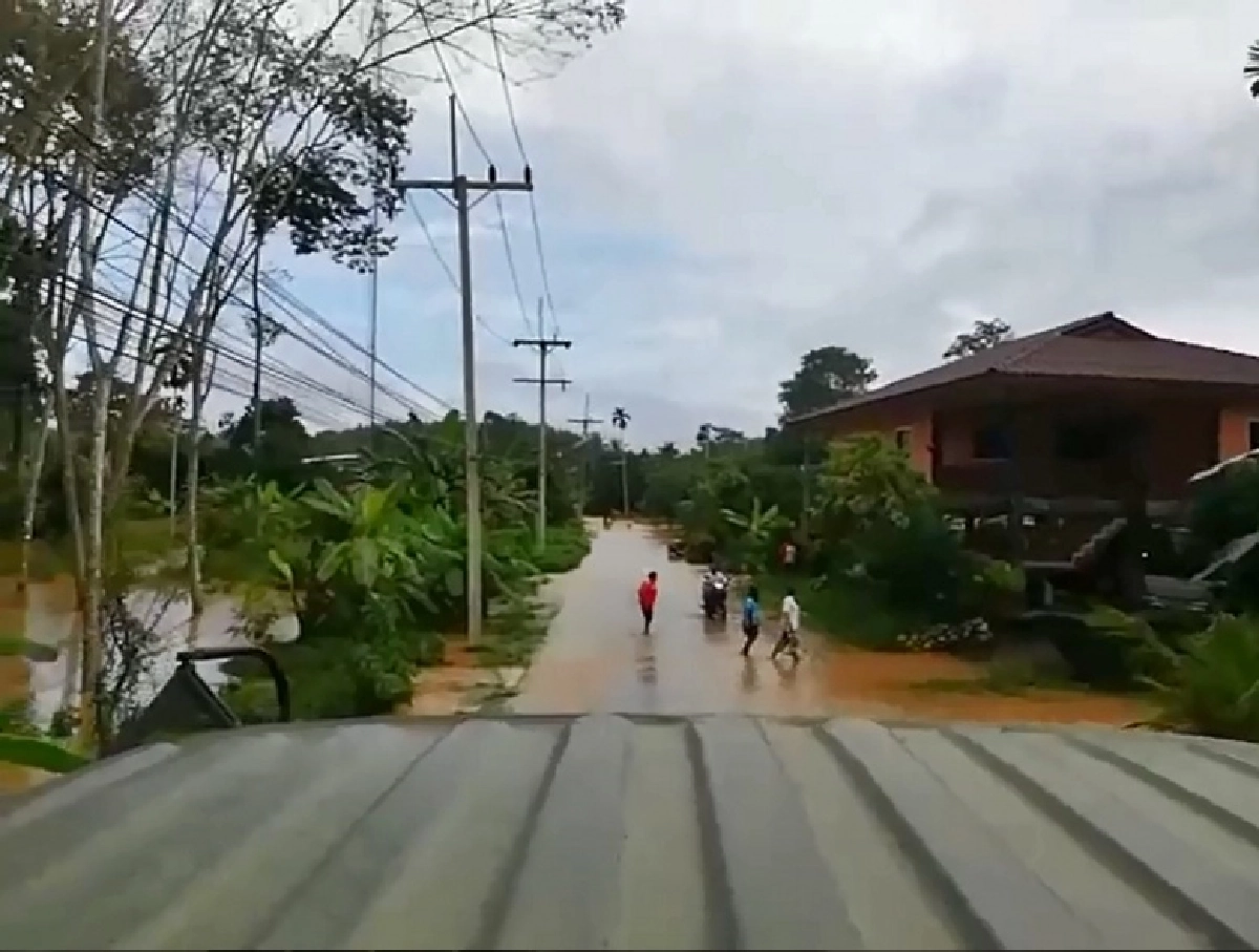 "นาทวี-สะบ้าย้อย" 2 อำเภอสงขลายังอ่วมน้ำท่วมต่อเนื่อง