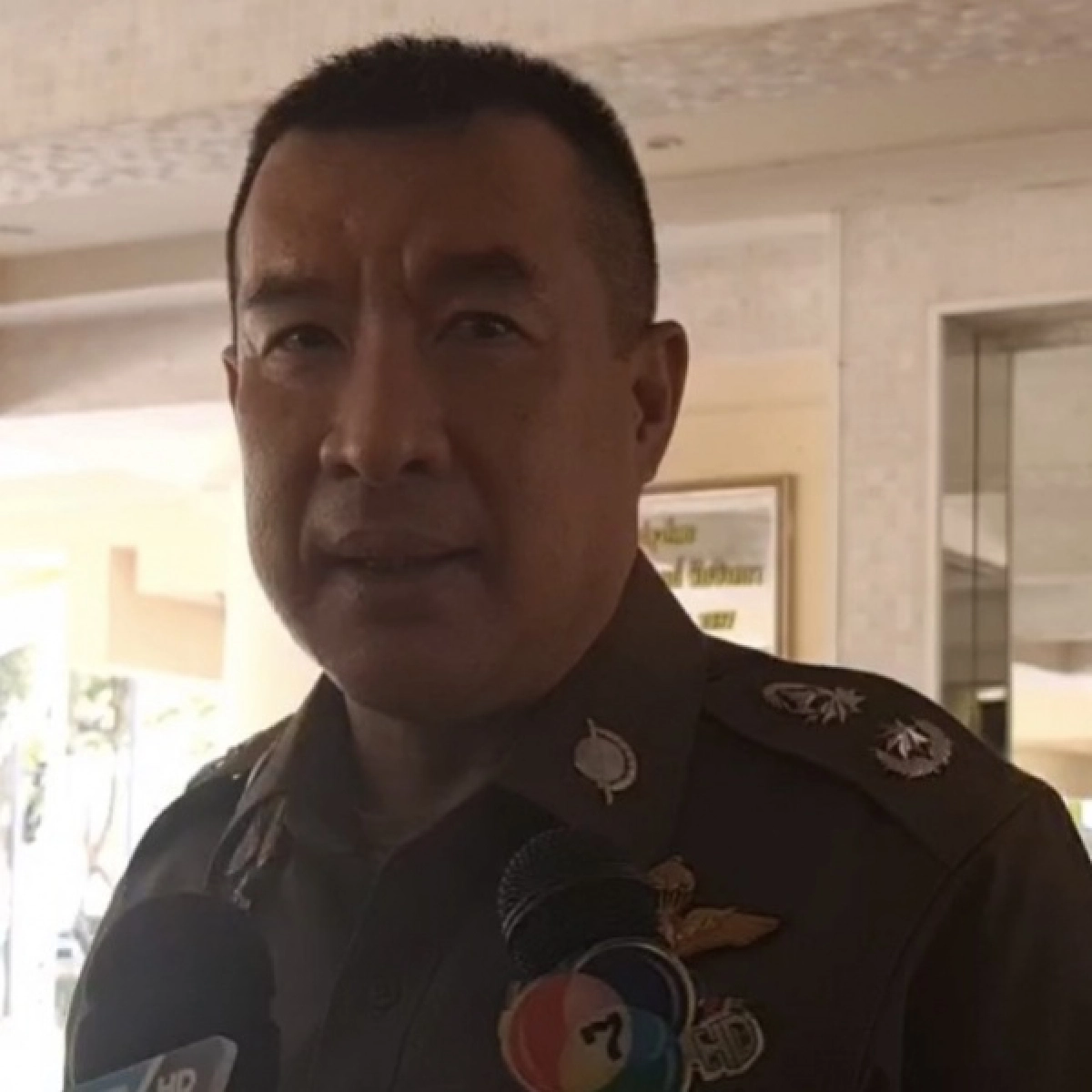 รองผบช.น. เผย ด่านตรวจโควิด-19 พื้นที่กทม. พบต้องสัยเข้าข่าย นำส่งรพ.