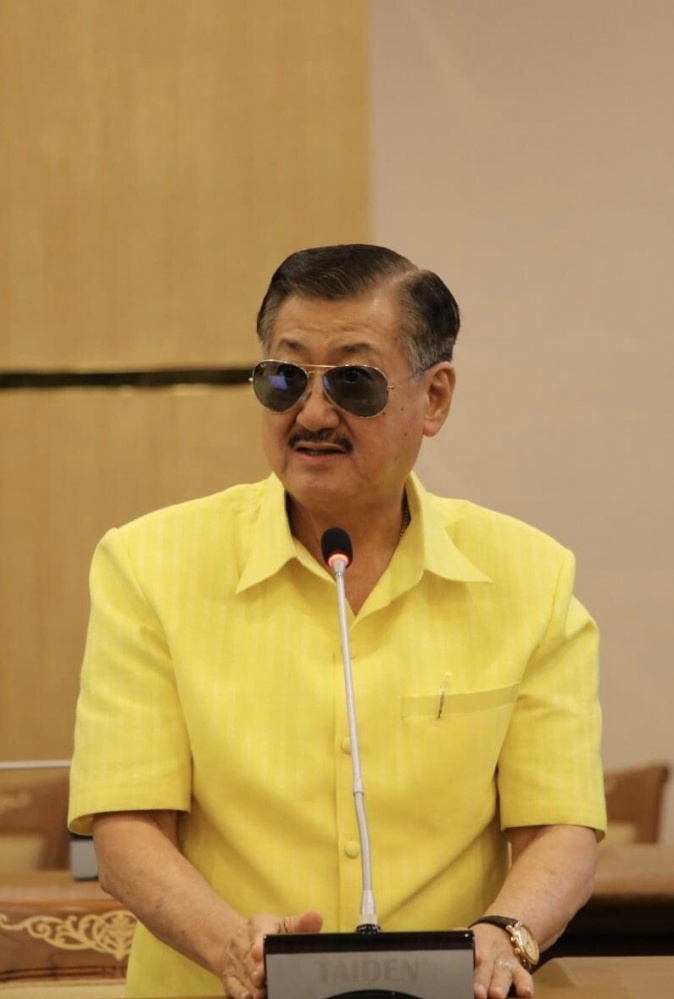 วัคซีนโควิด "หน่อย-สมนึก" ผนึกนครนนท์