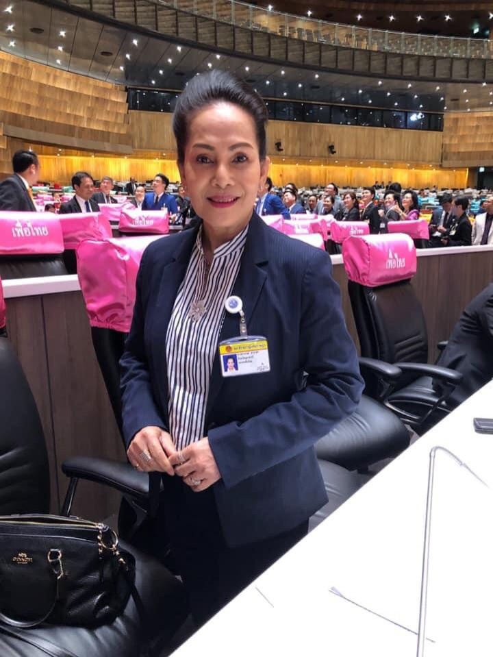 ไผเป็นไผ "อนุรักษ์-อาภรณ์" ปมถอด "สิระ"