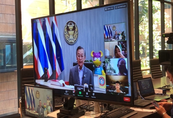 รัฐสภาจัดวันเด็ก New Normal เป็น ส.ส. รุ่นจิ๋ว ประชุมทางออนไลน์กับ "ลุงชวน" 