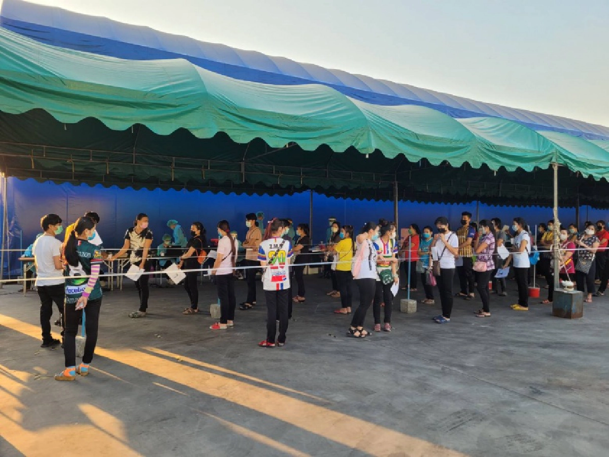 ดีเดย์.. ตรวจคัดกรองแรงงานในโรงงานพื้นที่ควบคุมสูงสุด หวั่นโควิด-19 ระบาด