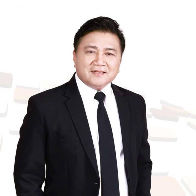 ชิงซื้อวัคซีน การเมือง "สนามเล็ก"