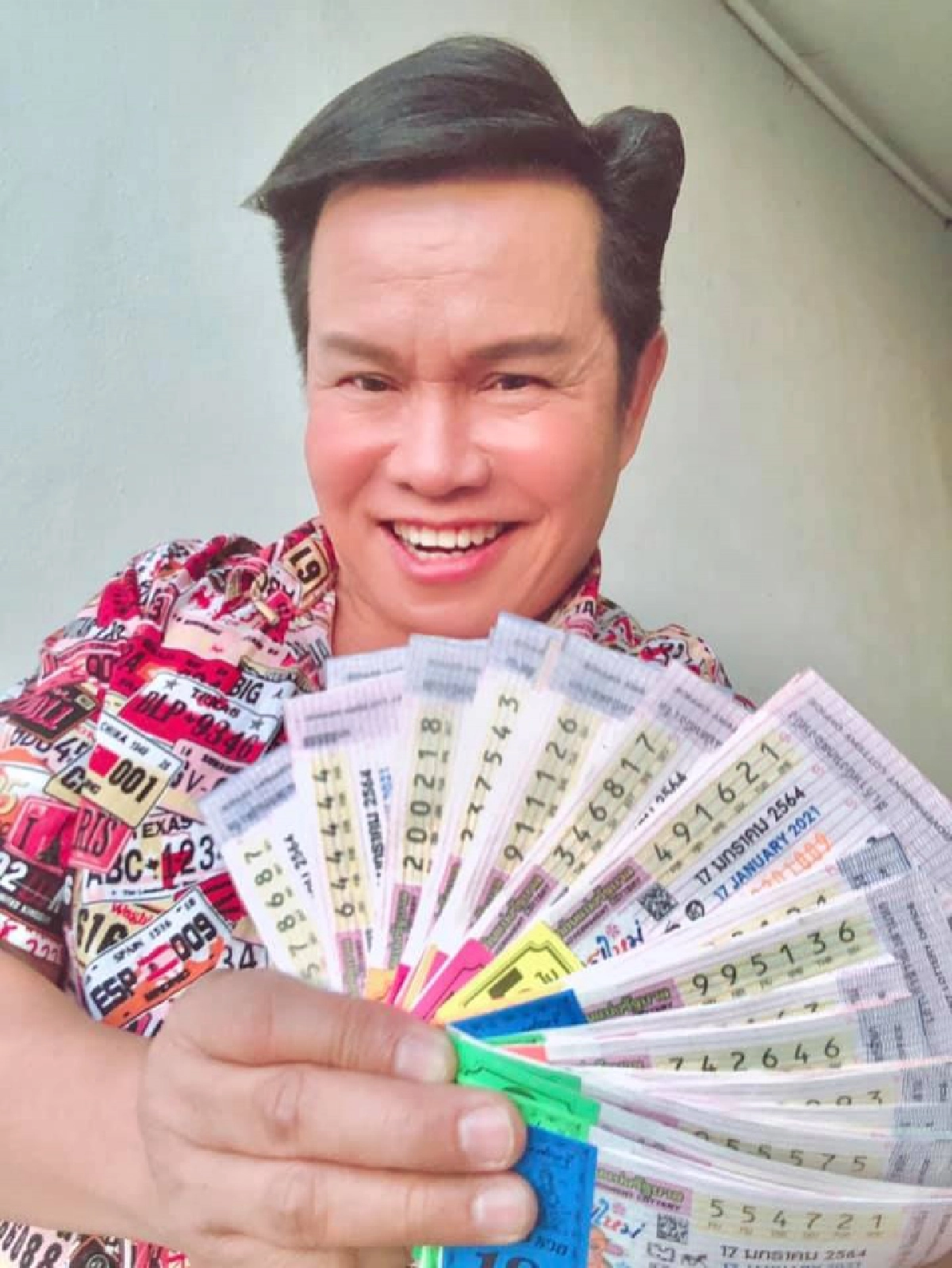 มาแล้ว เลขเด็ด "มนต์สิทธิ์ คำสร้อย" แนะซื้อพอหอมปากหอมคอ
