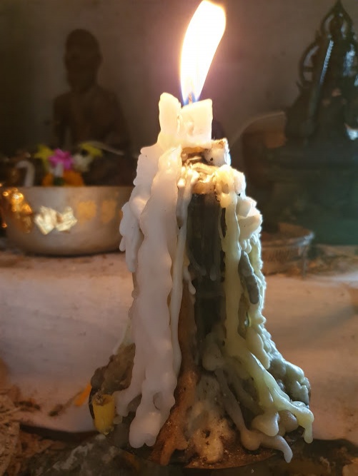 ชุดเรื่องเล่าชาวเขาอ้อ ตอน : มบ  มนต์มายาแห่งไสยศาสตร์แห่งด้ามขวาน (๒) 