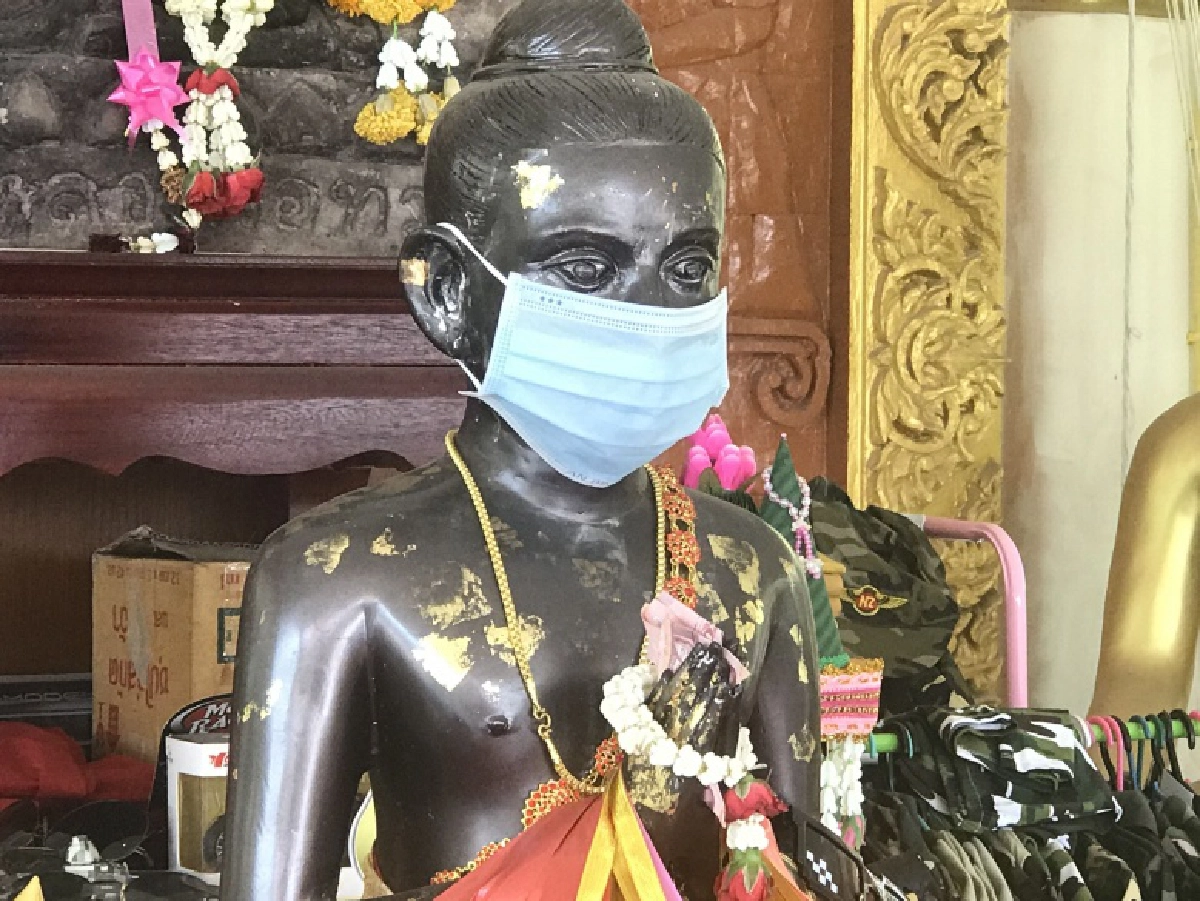 ลุ้นโค้งสุดท้าย แห่ขอโชค "ไอ้ไข่ โคตรเศรษฐี" คอหวยไม่ผิดหวังเห็นชัดๆ 3 ตัว