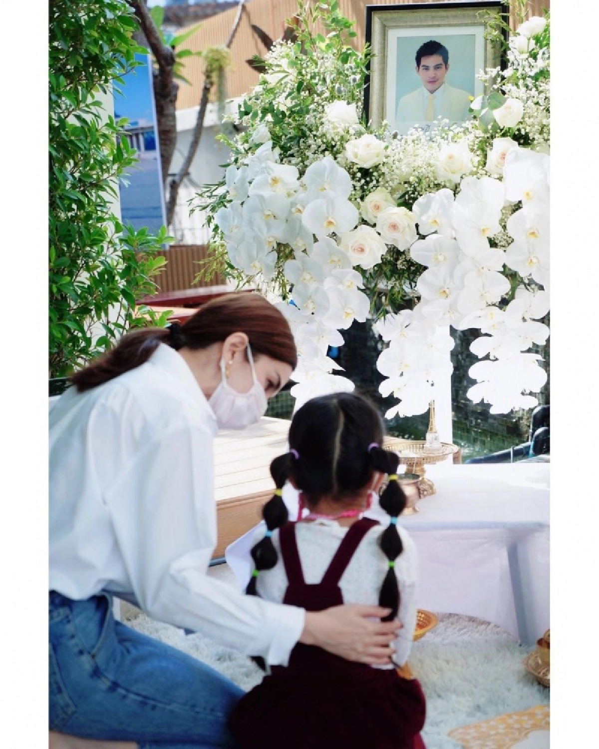 "โบว์" โพสต์ซึ้ง "น้องมะลิ" คุยกับ "รูปถ่ายพ่อปอ" ในวันครบรอบ 5 ปี การจากไป