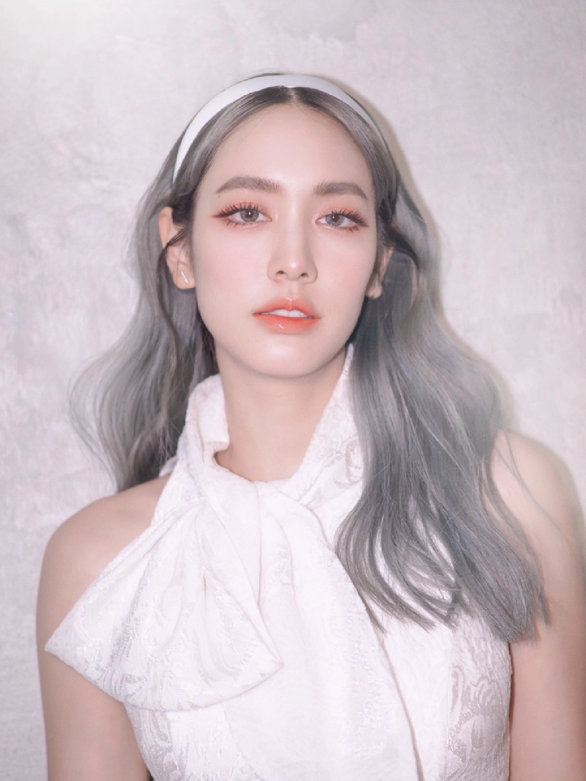 มิน พีชญา