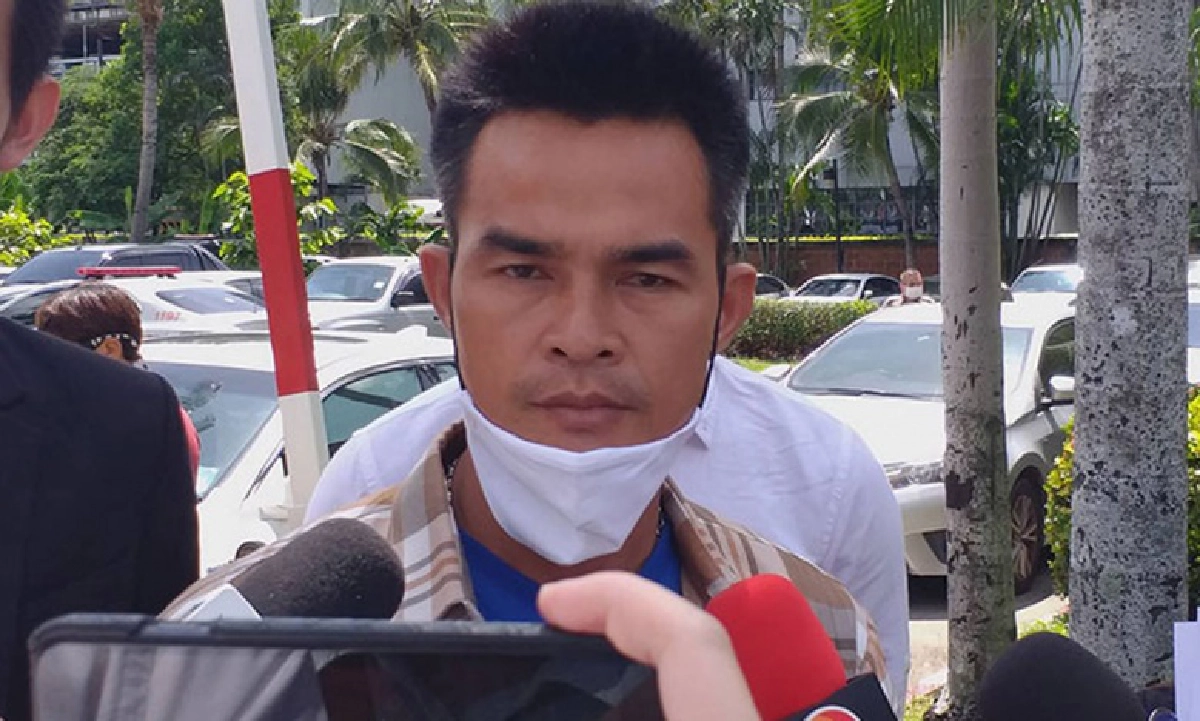 "ทนายรัชพล" บินด่วนหา "ลุงพล" หลังคลิปว่อน บอกชาวเน็ต "ด่าผมเบาๆนะครับ"