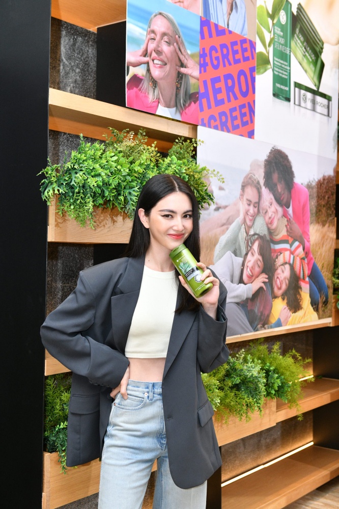 Yves Rocher (อีฟ โรเช่) คว้าตัว ใหม่-ดาวิกา โฮร์เน่ Friends of Yves Rocher และ บอย-ปกรณ์ มานั่งแท่นพรีเซ็นเตอร์แคมเปญ ช้อป แชร์ ได้เงินชิลๆ