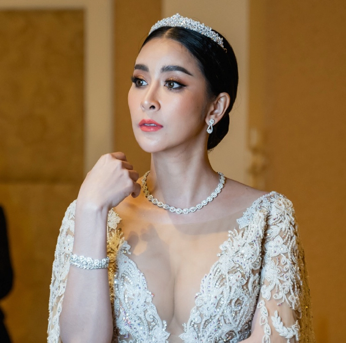 "ใหม่ สุคนธวา" รับเคยชอบลุงพล แต่การกระทำกระชากไมค์นักข่าว จนต้องลั่นคำนี้ออกมา