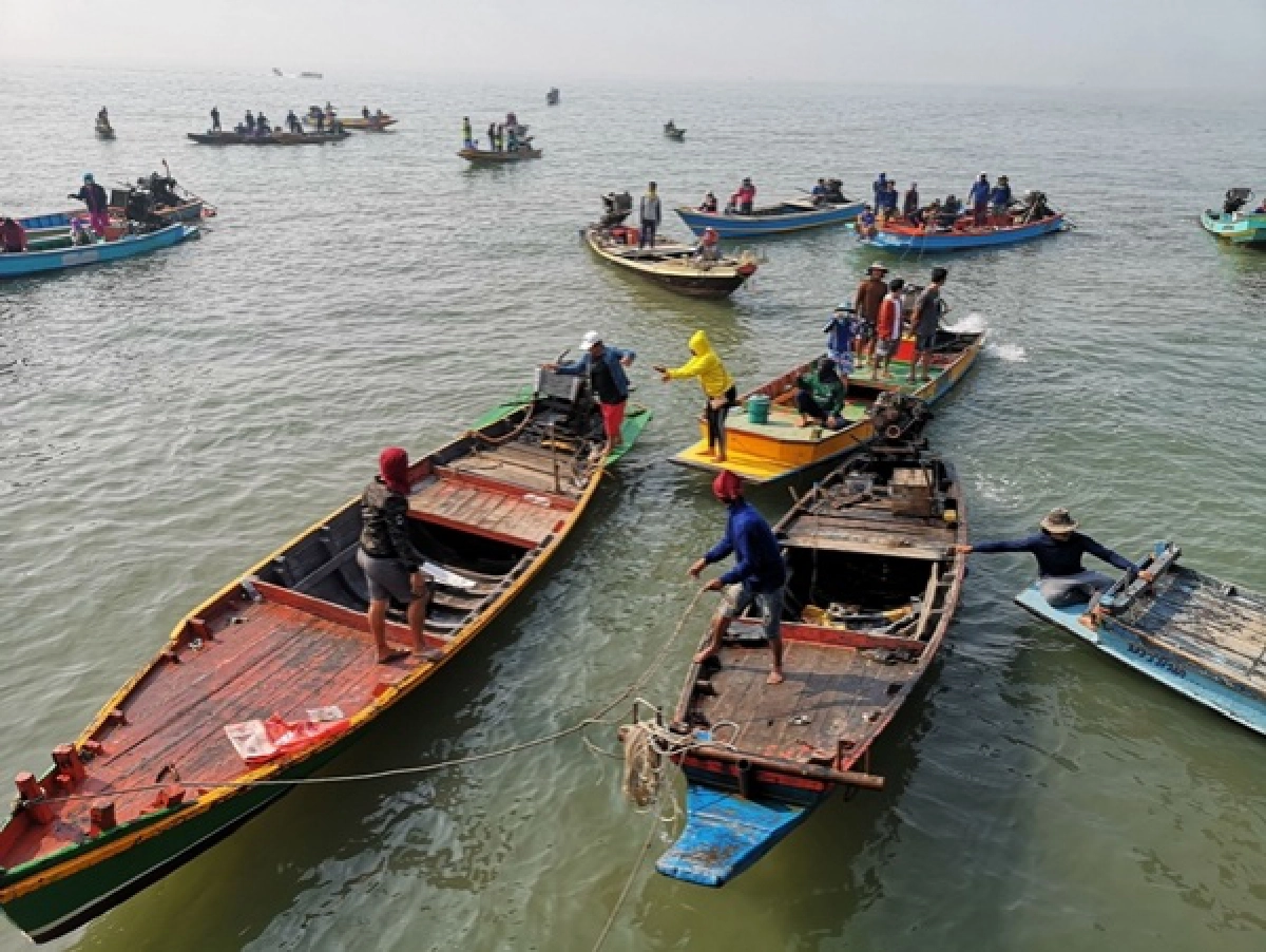 ระทึก, เรือประมง, ข่าว, ข่าววันนี้, คมชัดลึก