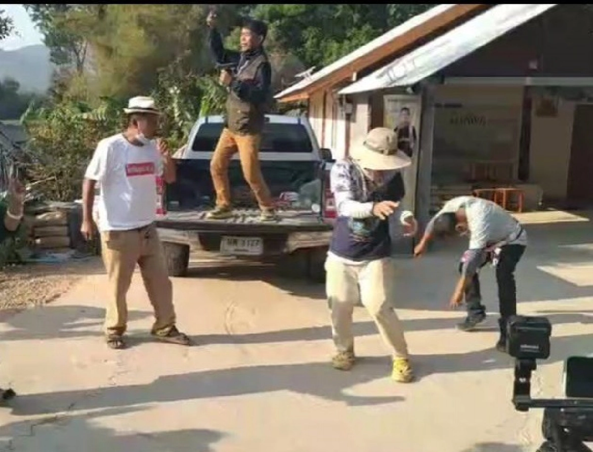 "ลุงพล" โชว์สเต็ป ก่อนพบตำรวจบ่ายนี้ 