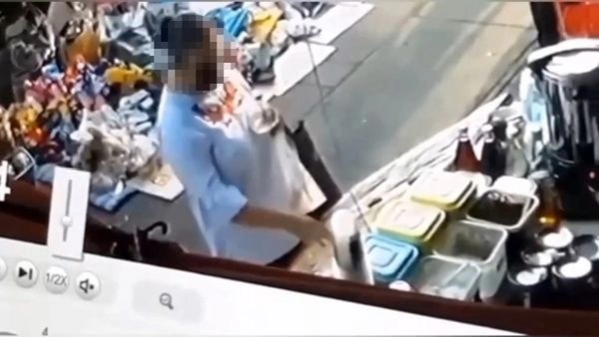 สาวใหญ่หวังรวยแต่ไม่ลงทุน เนียนสั่งเครื่องดื่มก่อนฉกลอตเตอรี่บนแผงไป 5 ใบ