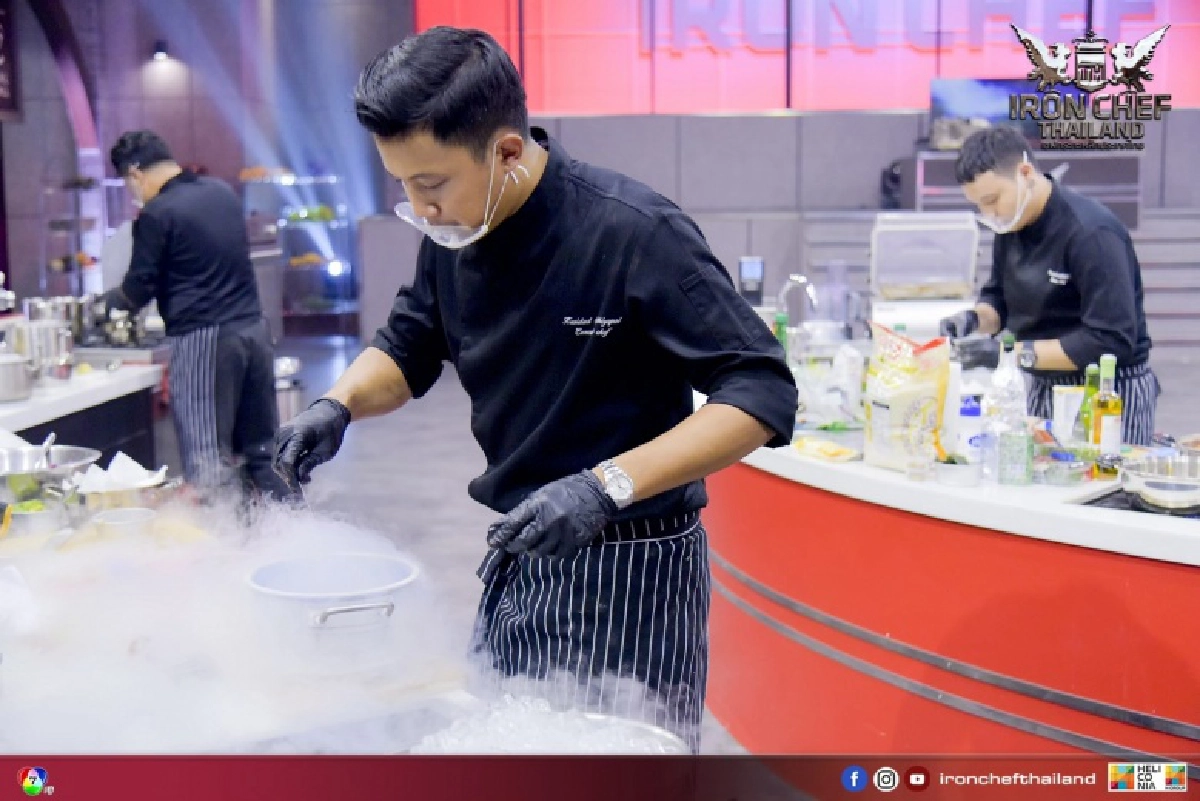 ครบเครื่อง... เก่งทั้งฝีมือ เก่งทั้งฝีปาก  เมื่อเชฟหนุ่มรุ่นใหม่ ท้าประลองกับ เชอาร์ท เชฟกระทะเหล็กประเทศไทย 