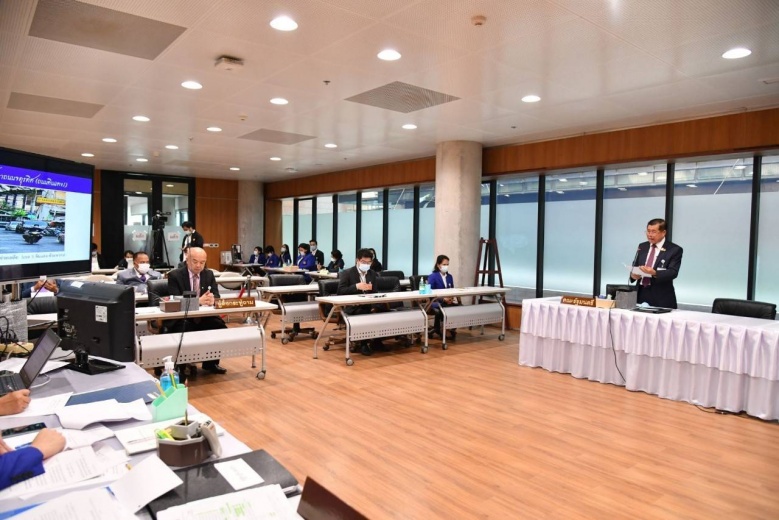 "นิพนธ์"ตอบกระทู้แก้ปัญหาจราจร เขตดินแดง กทม.แจงใช้ 3 ข้อให้ กทม.เร่งทำเดินรถทางเดียว แก้ไขป้ายจราจรช่วงเวลาห้ามจอด