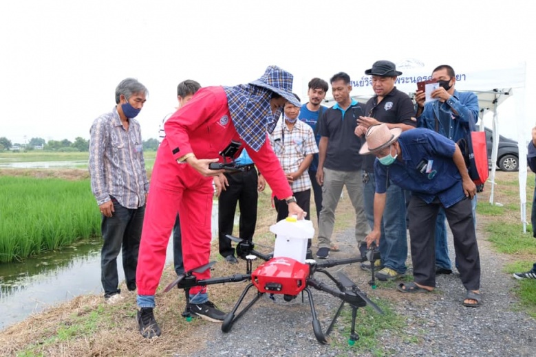 ก.แรงงานสร้างนักขับภาคเกษตร "เทรนโดรนให้โดนใจ"
