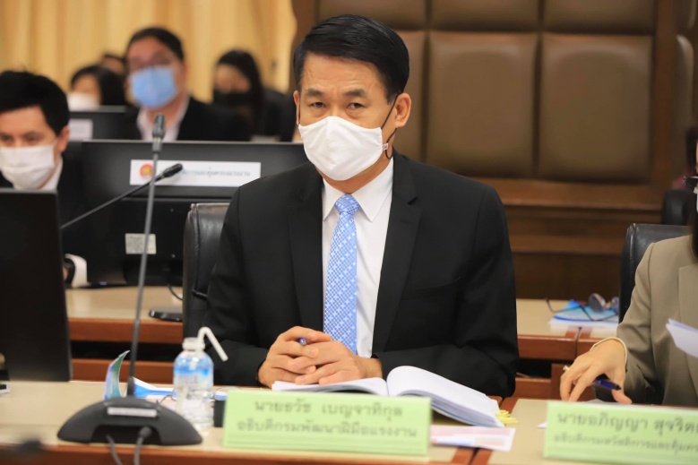 ก.แรงงานสร้างนักขับภาคเกษตร "เทรนโดรนให้โดนใจ"