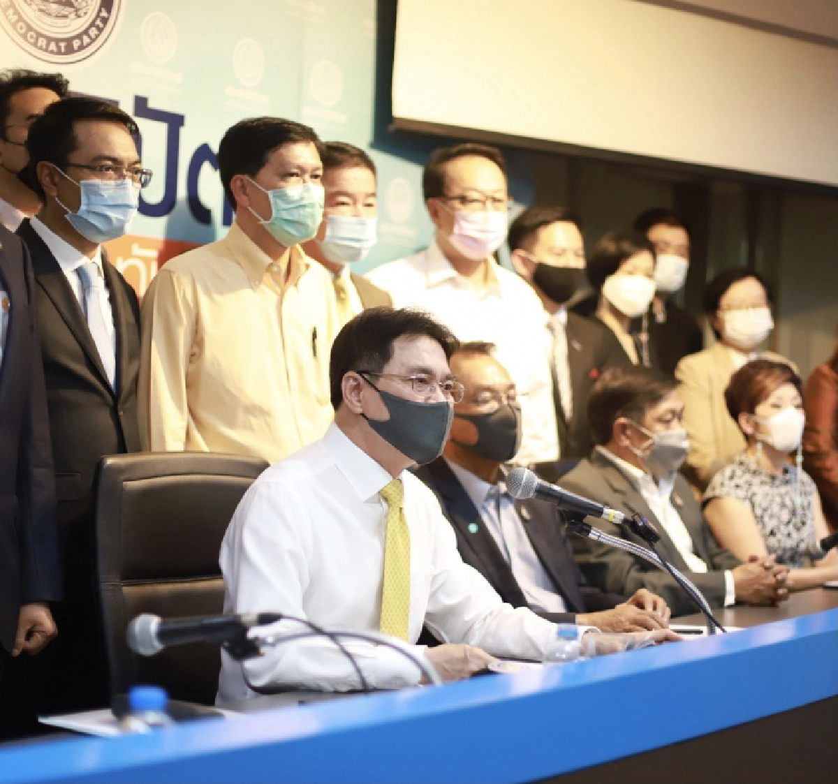 เคาะแล้ว กก.บห.ประชาธิปัตย์ ให้สรรหาผู้สมัครเลือกตั้งซ่อมแทน"เทพไท" 