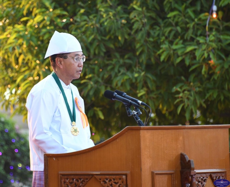 เบื้องลึก'มินต์ฉ่วย"ผู้นำจำแลง