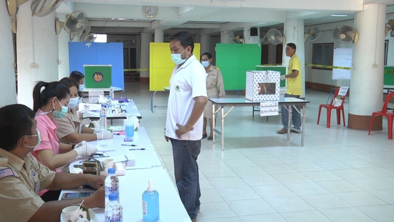 เลือกตั้ง อบจ. ลพบุรี เกษตรกรแห่ใช้สิทธิคึกคักก่อนไปทำงาน