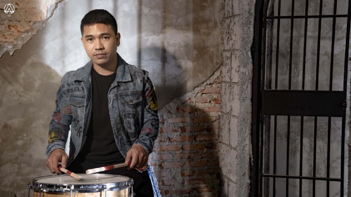 "ActArt" ตอกย้ำคนที่เจ็บซ้ำๆ ผ่านเพลง "ทำไมทำไม" อคูสติกเวอร์ชั่น