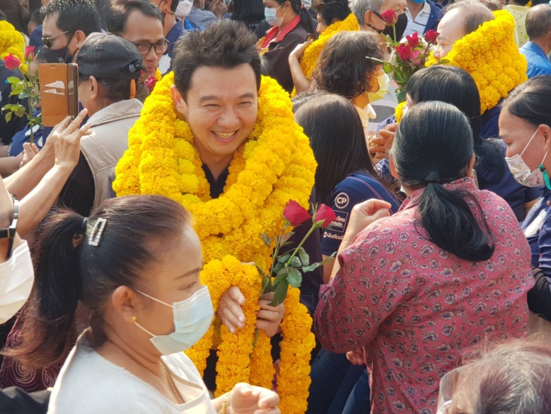 สมัคร"ส.ท.-นายก"บุรีรัมย์ 63 เทศบาล วันแรก "รองบิ๊ก"กลุ่มเพื่อนเวิน ลงชิงนายก ทม.บุรีรัมย์  