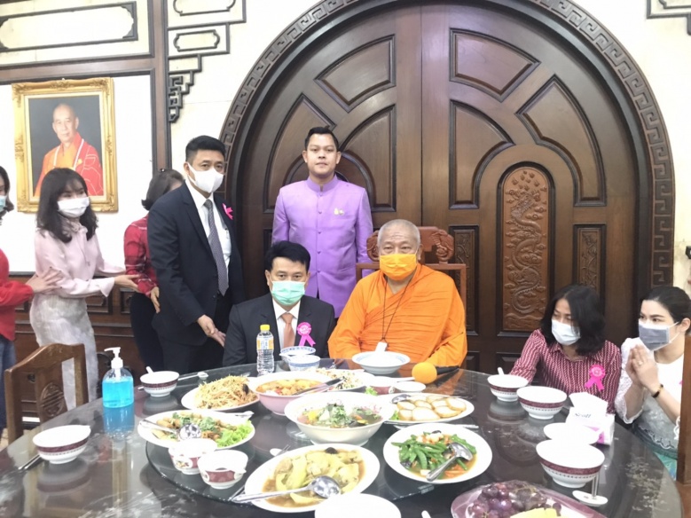 "ธนกร"เผย เจ้าอาวาสวัดเล่งเน่ยยี่อวยพรให้"บิ๊กตู่"ผ่านศึกซักฟอก 