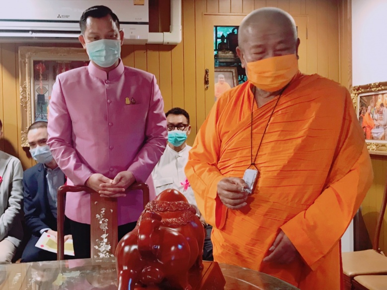 "ธนกร"เผย เจ้าอาวาสวัดเล่งเน่ยยี่อวยพรให้"บิ๊กตู่"ผ่านศึกซักฟอก 