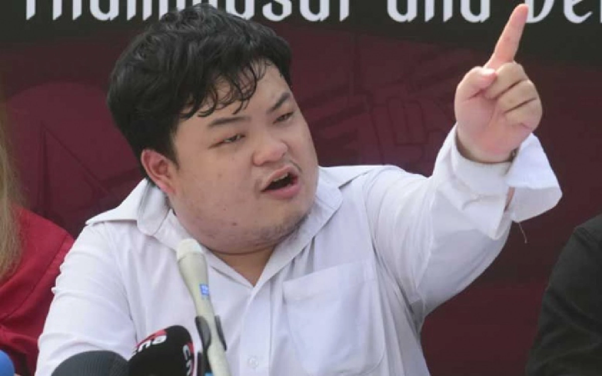 "อานนท์-เพนกวิน" เมินศาล บอกนอนคุกปลอดภัยดี 