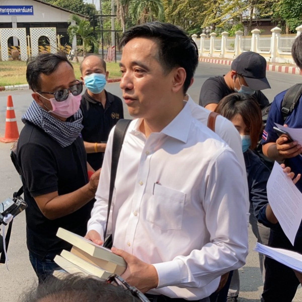 อาจารย์ธรรมศาสตร์อ่านแถลงการณ์ คณาจารย์ 255 รายชื่อคืนสิทธิประกันตัว 4แกนนำ  