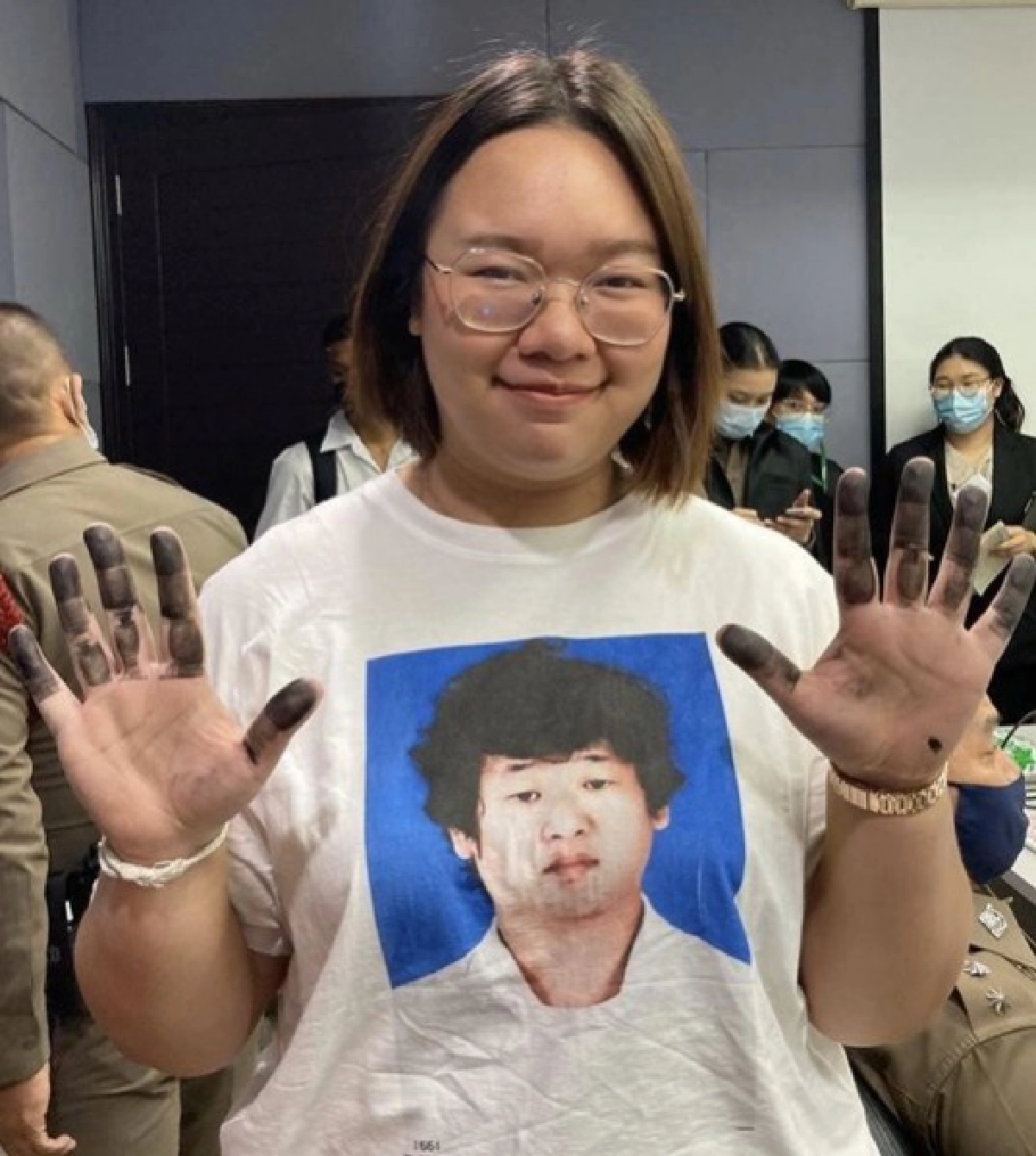 ส่องพม่า ทะลุ "ม็อบไทย" ไยแกนนำ "เอาไม่อยู่"