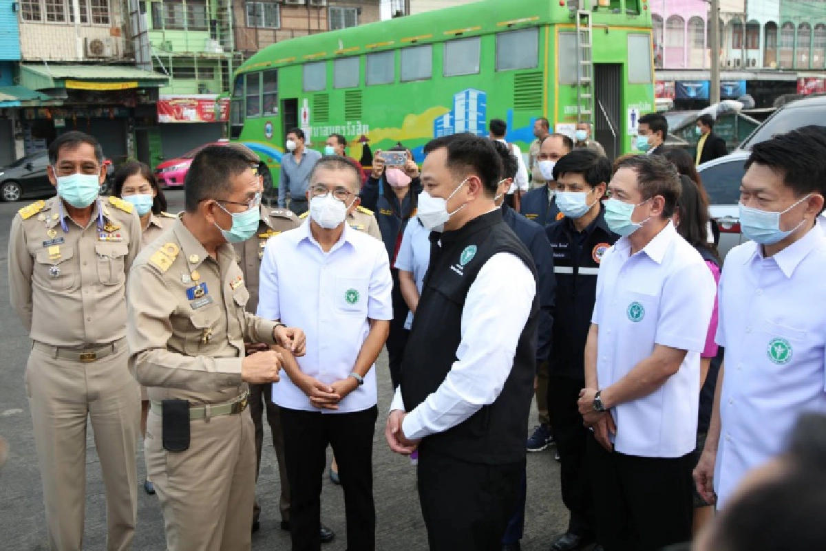 "อนุทิน" ลงพื้นที่ตลาด จ.ปทุมธานี ติดตามการควบคุมโควิด 19