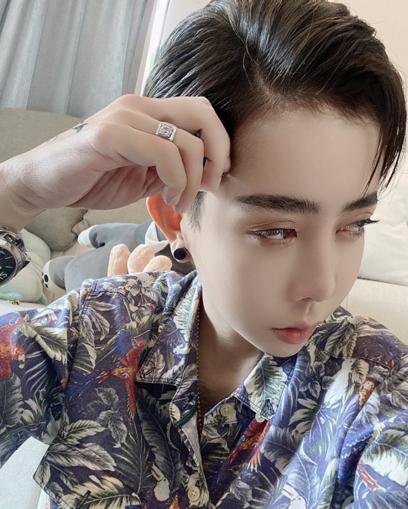 ฮือฮาสนั่นวงการ "หนึ่ง บางปู" เปลี่ยนลุคใหม่ หั่นผมสั้นเป็นโอปป้าหล่อบาดใจ