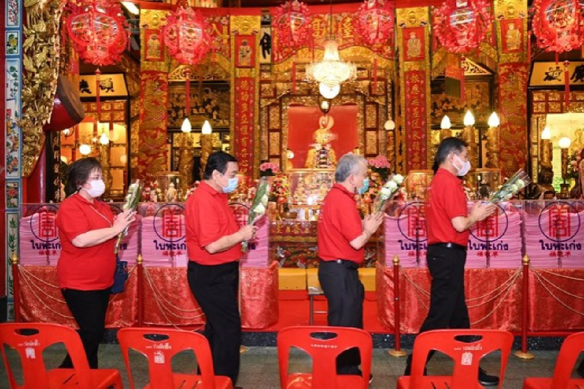 มูลนิธิป่อเต็กตึ๊ง จัดพิธีเวียนธูปศักดิ์สิทธิ์เนื่องในเทศกาลตรุษจีน