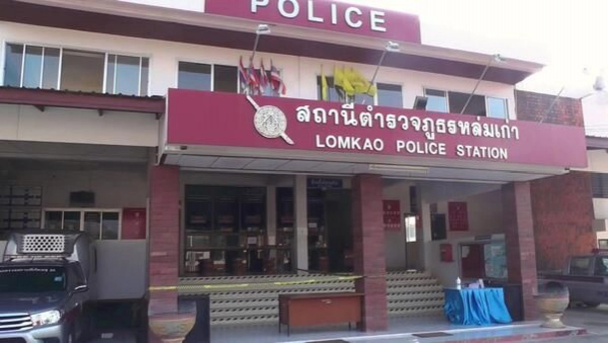 คืบหน้าเก๋งชนแม่ลูกแล้วหนี ทิ้งทะเบียนตกที่เกิดเหตุ ตำรวจออกหมายเรียกเจ้าของรถมาพบแล้ว