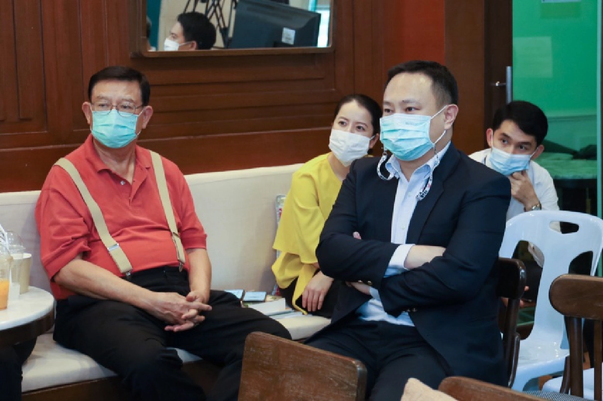 ทีม ศก.ทันสมัย ปชป. จับมือกูรูโซเชียลถกประเด็น "คลับเฮาส์" แอปใหม่ยอดฮิต ชี้อาจเกิดภาวะโฟโม 