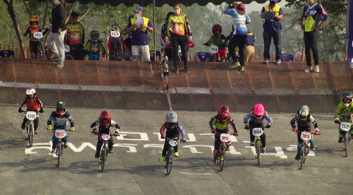 เริ่มแล้ว การแข่งขันจักรยาน BMX ชิงแชมป์ประเทศไทย สนามที่ 1