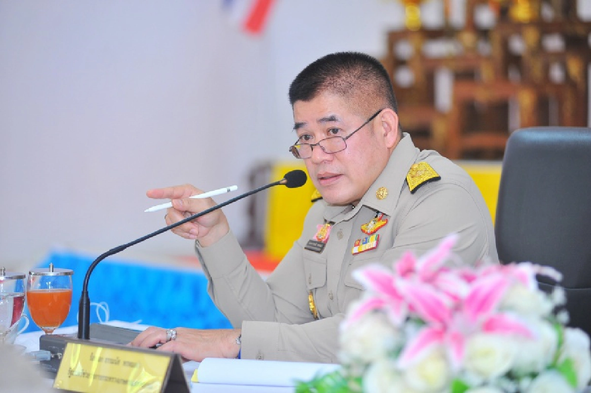 "ธรรมนัส"ลงพื้นที่โคราช ร่วมประชุมหารือแก้ไขปัญหา มลพิษทางอากาศ และฝุ่นละอองของโรงงานน้ำตาล