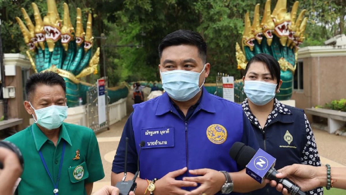 เปิดแล้วคำชะโนด ให้เข้าไปเข้ากราบเจ้าปู่ศรีสุทโธและเจ้าย่าศรีปทุมมาได้รอบละ 50 คน