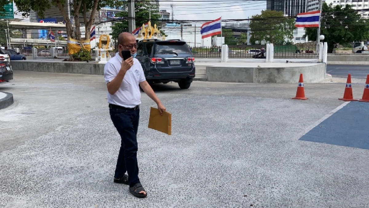 "อัจฉริยะ" แจ้งเอาผิดรพ.เอกชน โกงเงิน 400 ค่าอาหาร 'พริตตี้วาวา'