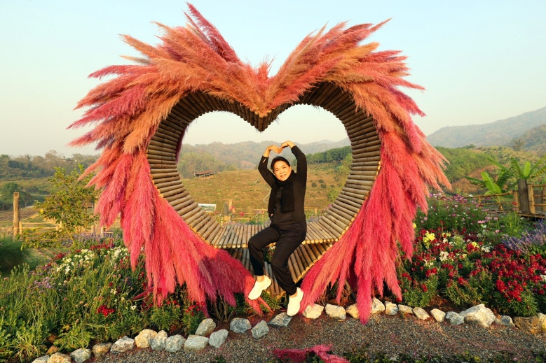  "โครงการร้อยใจรักษ์"  แลนด์มาร์ค จุดเช็คอินท่องเที่ยวใหม่ "บ้านห้วยส้าน" สวรรค์บนดอย