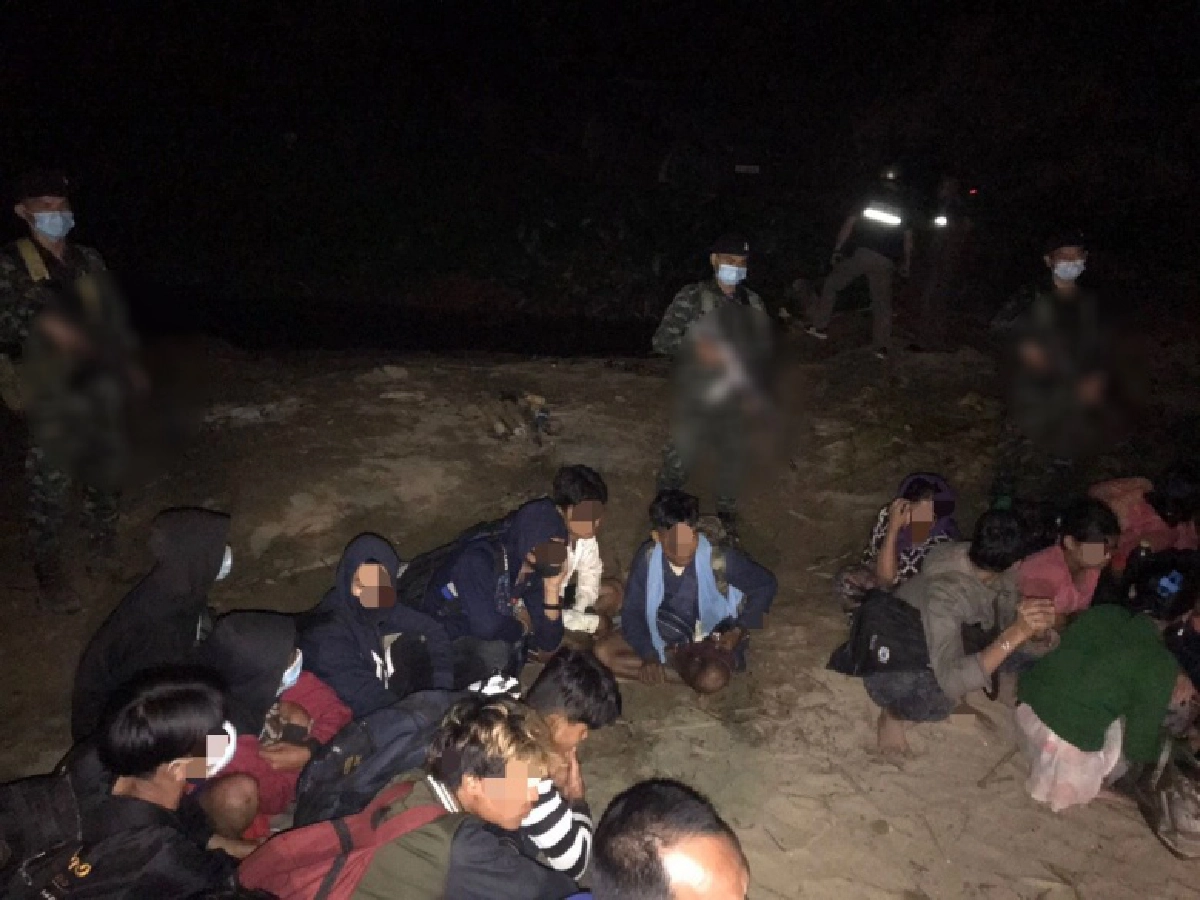 ทหารฉก.ลาดหญ้า จับแรงงานต่างด้าวโรฮิงญา 33คน