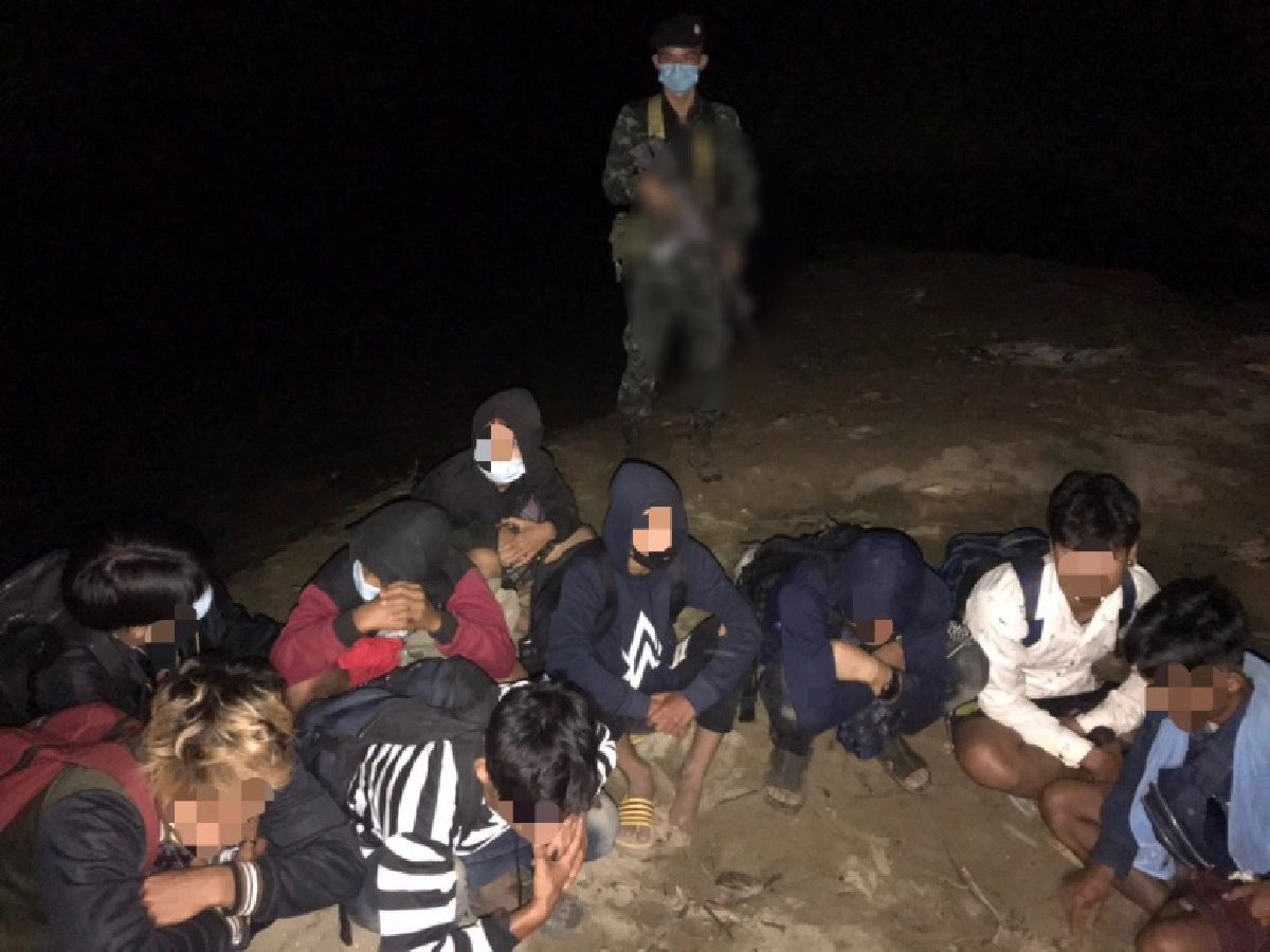 ทหารฉก.ลาดหญ้า จับแรงงานต่างด้าวโรฮิงญา 33คน