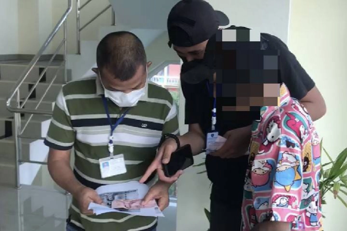 'ปคม.' รวบผู้ต้องหาค้ากามเด็กสาววัยรุ่นอายุ 17 ปี ผ่านทวีตเตอร์(คลิป)