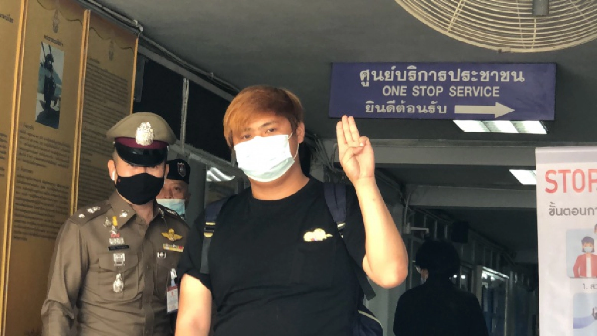 แก๊ง3นิ้ว โผล่รับทราบ ม.112 อีกราย