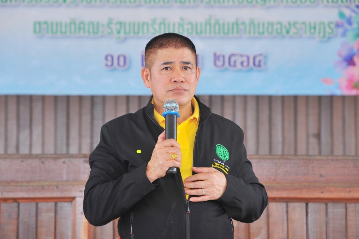 "ธรรมนัส" ลงพื้นที่ติดตามการแก้ไขปัญหาเขตป่าไม้ถาวรทับซ้อนที่ทำกินของพี่น้องเกษตรกร จ.เพชรบุรี