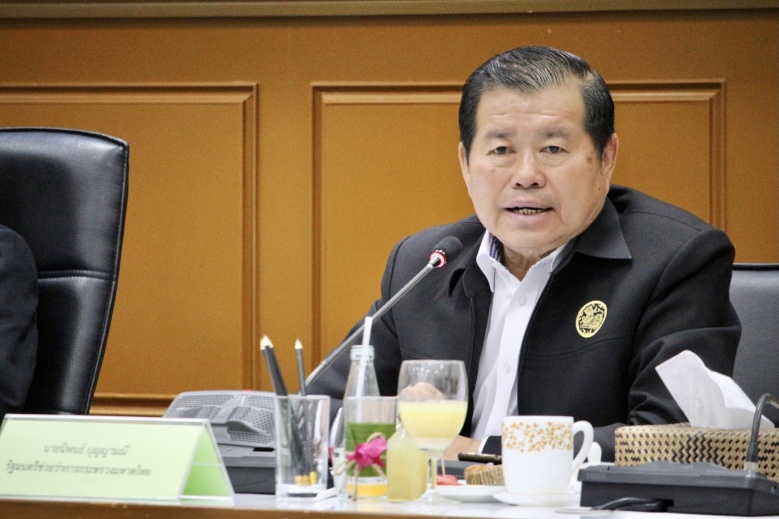 "วิษณุ ควง นิพนธ์" ติดตามงานกลุ่มจังหวัดภาคใต้ฝั่งอ่าวไทย สั่งเร่งจัดหาแหล่งน้ำสำรอง คู่ส่งเสริมเกษตรกรปรับมาปลูกพืชน้ำน้อย