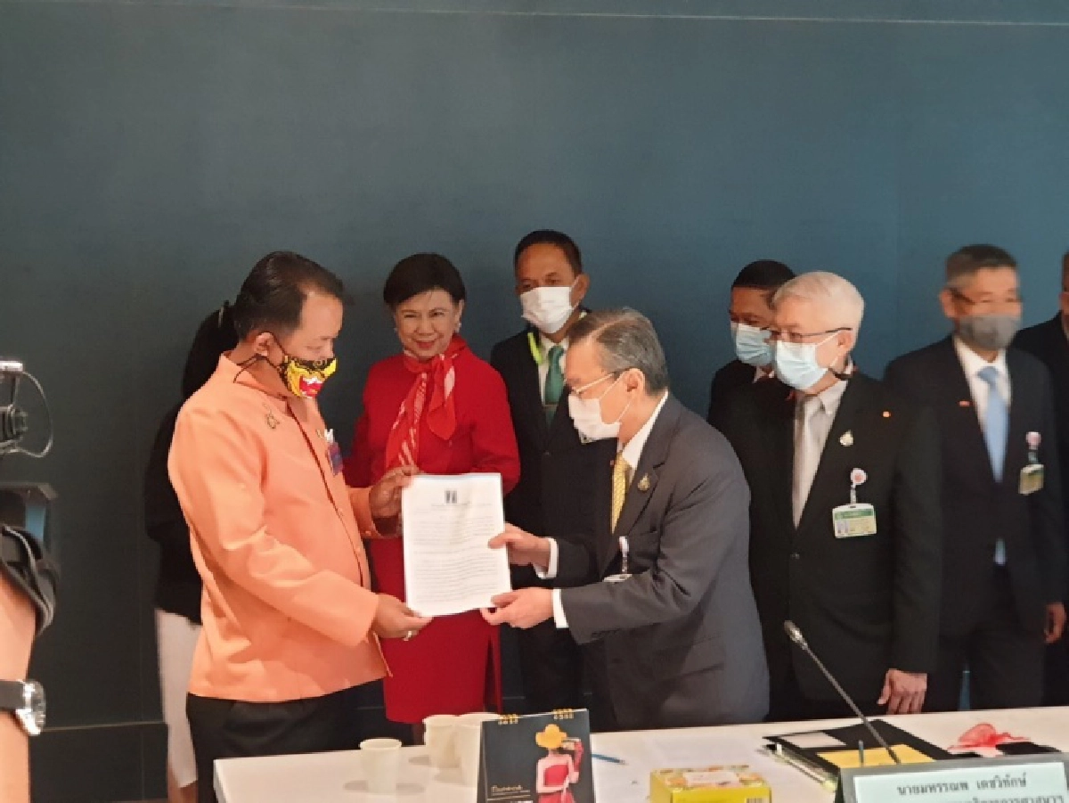 "ศรีสุวรรณ" บุกร้องกรรมาธิการศาสนา วุฒิสภาช่วยแก้ไขปัญหาค่าไฟฟ้าศาสนสถานทั่วประเทศ