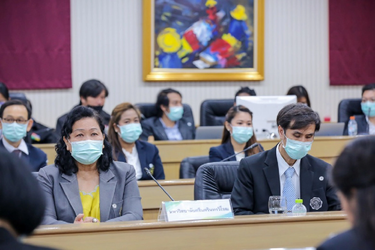 กรมสมเด็จพระเทพรัตนราชสุดาฯ สยามบรมราชกุมารี  เสด็จเปิดงานสัมมนาวิชาการ"ครบรอบ 10 ปี โครงการบ้านนักวิทยาศาสตร์น้อย ประเทศไทย  กับการศึกษาเพื่อการพัฒนาที่ยั่งยืน"